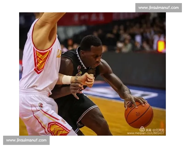 解析CBA篮球联赛比赛特点与竞技风格发展趋势战术创新路径探析 - 副本 - 副本